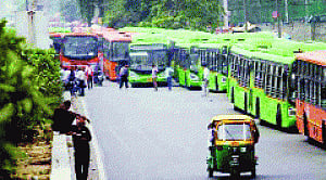 Dedicated bus lanes: Govt seeks l-G's help