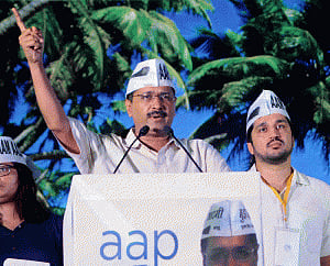 Book Khadse under sedition: Kejriwal