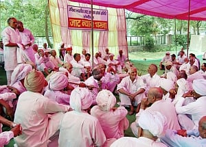 Jat agitation continues - on subdued note