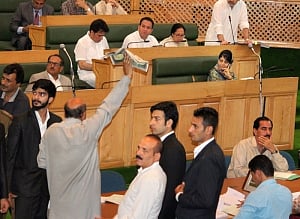 J&K Assembly witnesses uproar over Sadhvi Prachi's statement