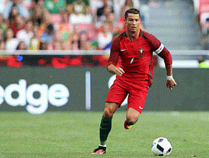 Ronaldo and Co launch Euro 2016 in jittery France