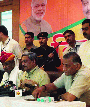 lokpal appointment delayed to incorporate amendments: Parrikar