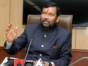 Rice at Rs 2 per kg is unimaginable elsewhere: Ram Vilas Paswan