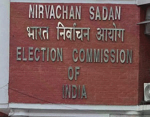 Govt puts on back burner EC proposal on protection to poll body members