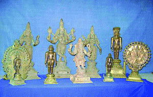Experts see global plot to sabotage India's history