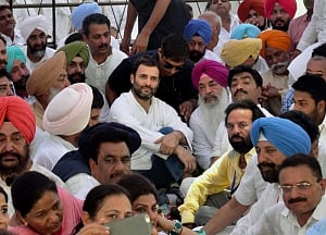 Cong to bring law to free Punjab of drug menace: Rahul