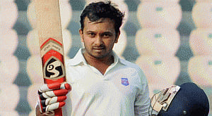 Jadhav takes India to 138/6 in third T20I vs Zimbabwe