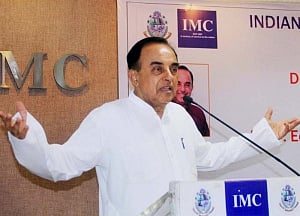 Swamy says to 'suspend' demand for sacking Arvind Subramanian