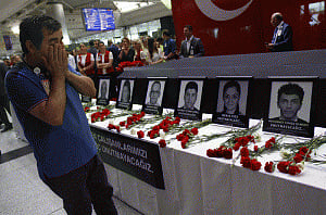 Istanbul airport bombers planned hostage-taking: report