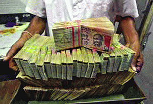 lulu group to invest Rs 7,000 cr in India