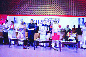 Print media facing challenges but will bounce back: FM