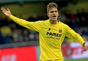 Barca take up buyback option on midfielder Denis Suarez