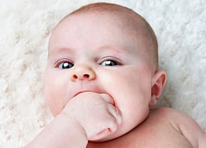 Thumb-sucking, nail-biting can actually keep allergies at bay