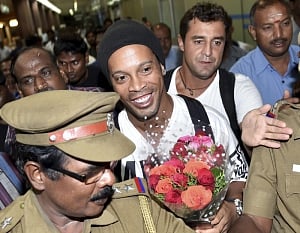 Ronaldinho arrives in city for Premier Futsal
