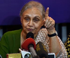 Cong names Sheila Dikshit as CM candidate for UP polls