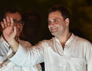 Rahul meets Dalit family in Una, announces Rs 5 lakh aid
