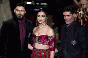 Manish Malhotra gives opportunity to aspiring model