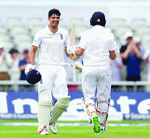 Ton-up Cook falls as Amir answers boos