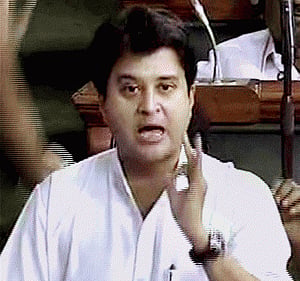 Modi govt needs to win hearts of Kashmiri people: Scindia