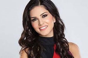Pakistan to ban Sunny leone song?