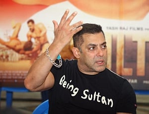 Salman Khan acquitted in Chinkara poaching cases