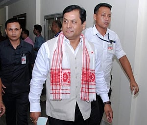 CM asks ministers to fan out in flood-hit areas in Assam