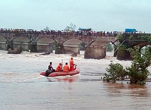 Mahad bridge collapse: 3 bodies found; search & rescue ops on