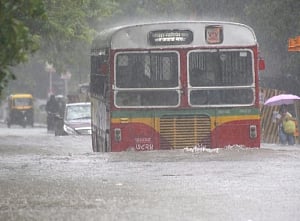 Heavy rains lash Mumbai; road, rail, air traffic hit