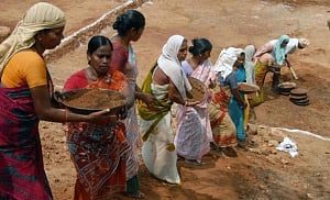 States sit on MNREGA funds, won't dole out