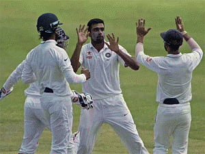 Play resumes on fourth day of third India-Windies Test