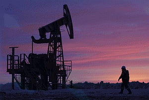 Oil prices extend gains on Saudi minister's comments