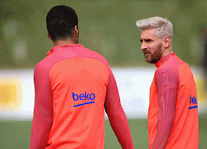 Messi says he will again play for Argentina's national team