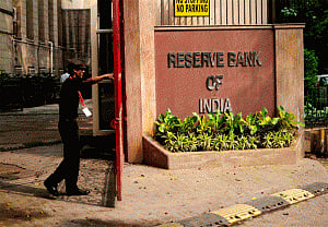 RBI may not be able to meet inflation target: IMF paper
