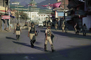 Curfew extended to several places in Kashmir