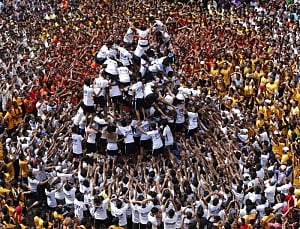 Those under 18 not to form human pyramids: SC