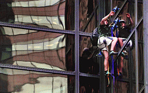 Man climbs Trump Tower to meet the billionaire