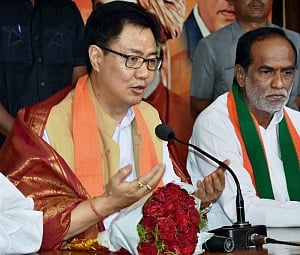 Reports of two Chinese transgression in Arunachal: Rijiju