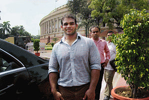 Wrestler Narsingh's mother, village demand a CBI probe