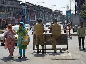 Curfew lifted from parts of Srinagar