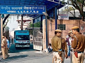 Nirbhaya gang-rape convict tries to commit suicide