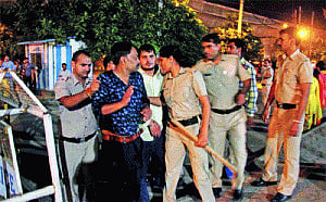 'Majnu Returns' traps 50 Romeos in Gurgaon