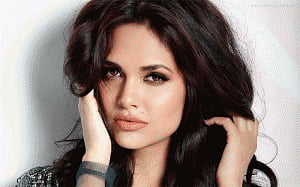 I don't believe in relationship goals: Esha Gupta