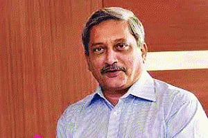 Parrikar to meet Carter at Pentagon