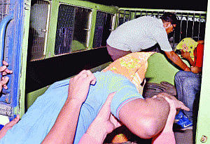 12-yr-old gangraped in moving cab, murdered