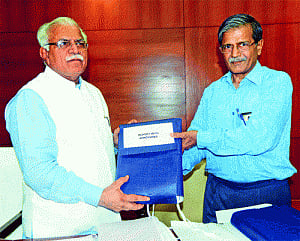 Dhingra insinuates scam in Vadra deal