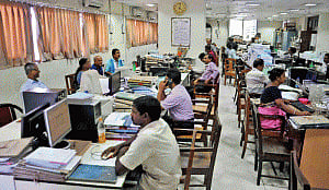 95% attendance at Government offices in Bengal