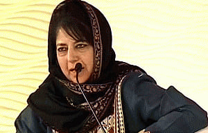 Mehbooba invites separatists for talks with all party team