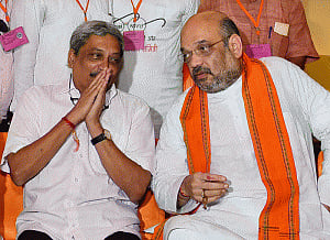 Parrikar in Goa, likely to meet CM over RSS state unit issue