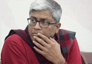 NCW summons Ashutosh over blog on Sandeep Kumar