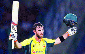Maxwell fires Aus to record 263/3